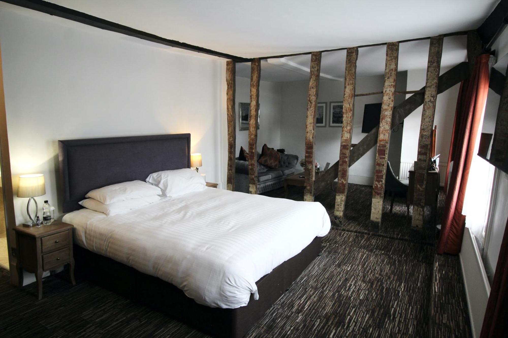 The Saracens Head Hotel グレート・ダンモウ エクステリア 写真