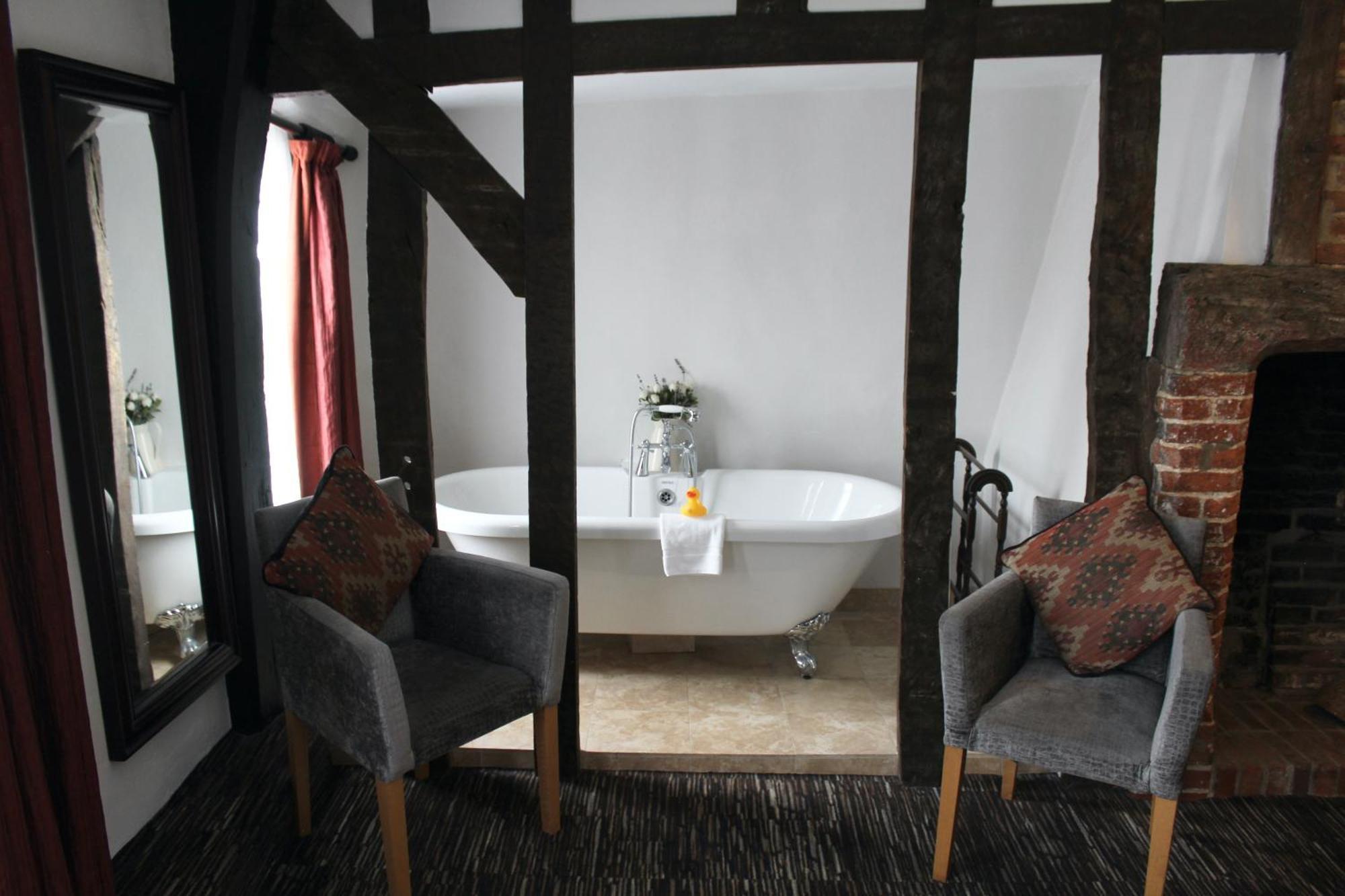 The Saracens Head Hotel グレート・ダンモウ エクステリア 写真