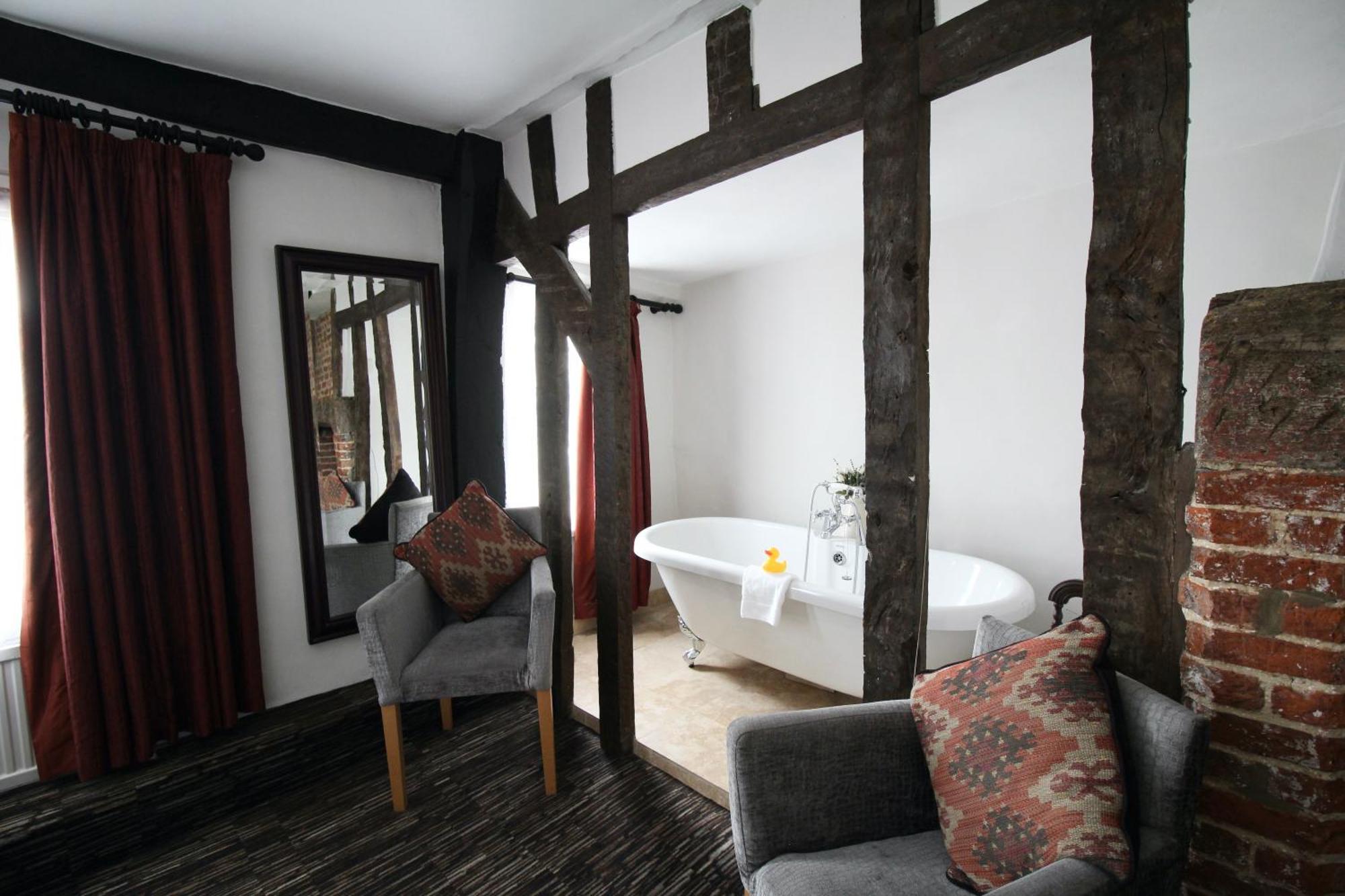 The Saracens Head Hotel グレート・ダンモウ エクステリア 写真