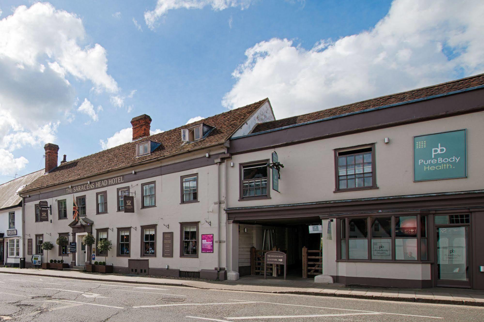 The Saracens Head Hotel グレート・ダンモウ エクステリア 写真