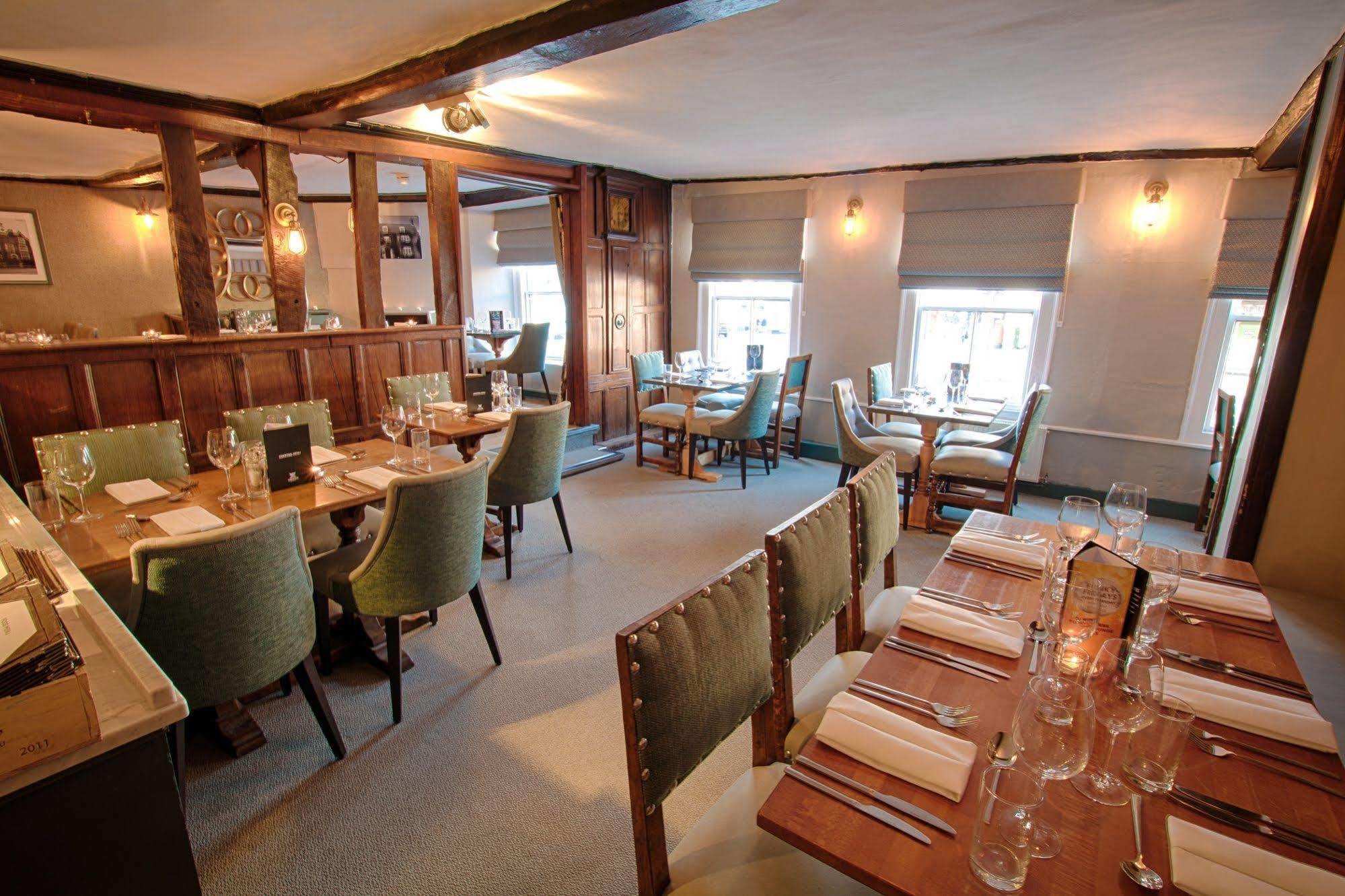 The Saracens Head Hotel グレート・ダンモウ エクステリア 写真